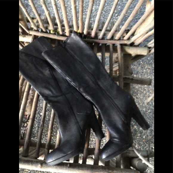 Tsubo Black Leather Boots - Picture 1 of 8